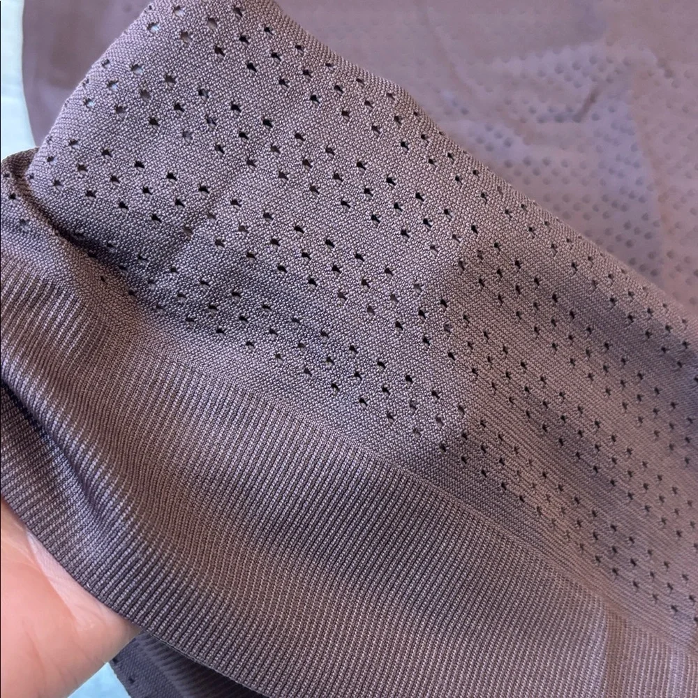 Lululemon Breeze By Long Sleeve Squad